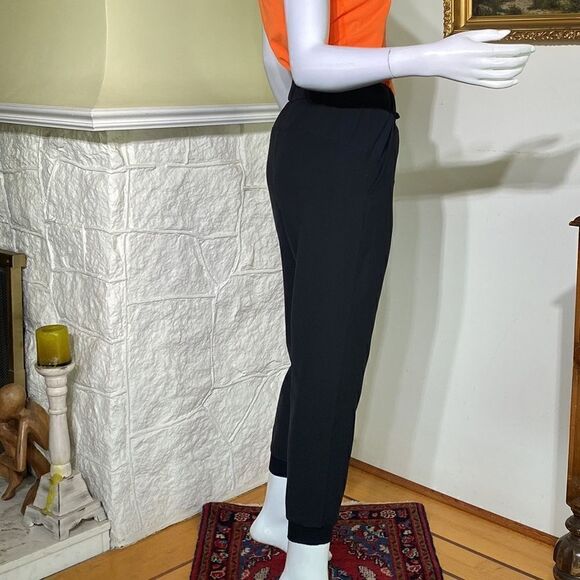 Lululemon On The Fly Jogger Woven Black - Picture 5 of 15